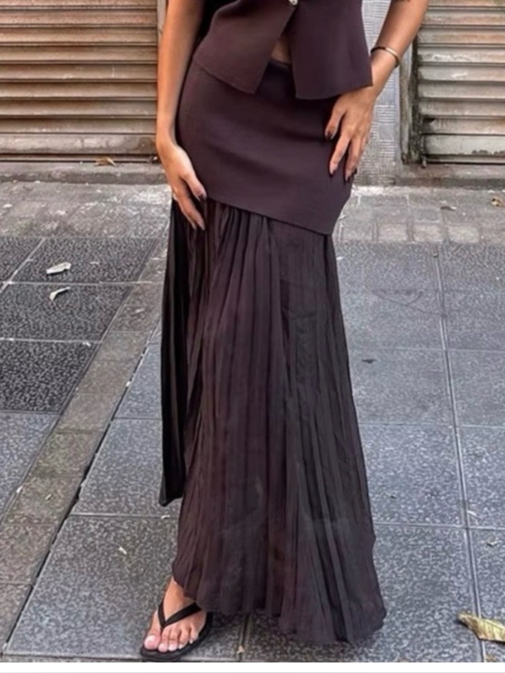 NWOT ZARA contrast pleated midi skirt